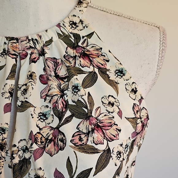 White House Black Market Floral Halter Tank Top - Picture 4 of 7